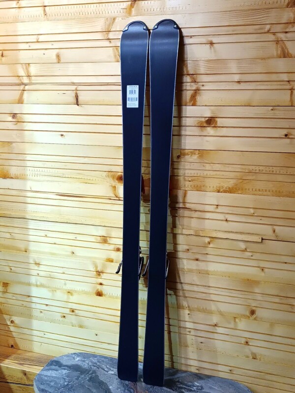 LYŽE VOLKL FLAIR JR 140CM --MODEL 2025--